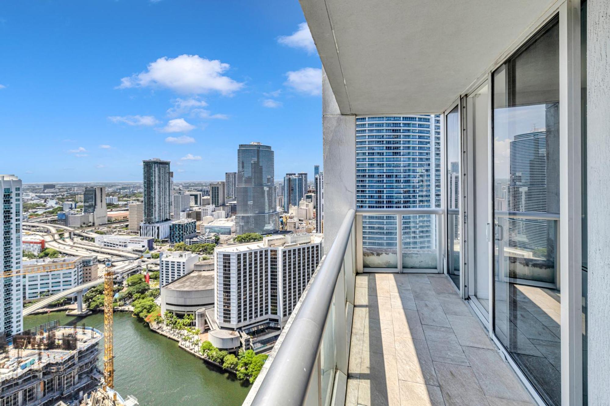 Icon Brickell Residences Miami Exterior photo